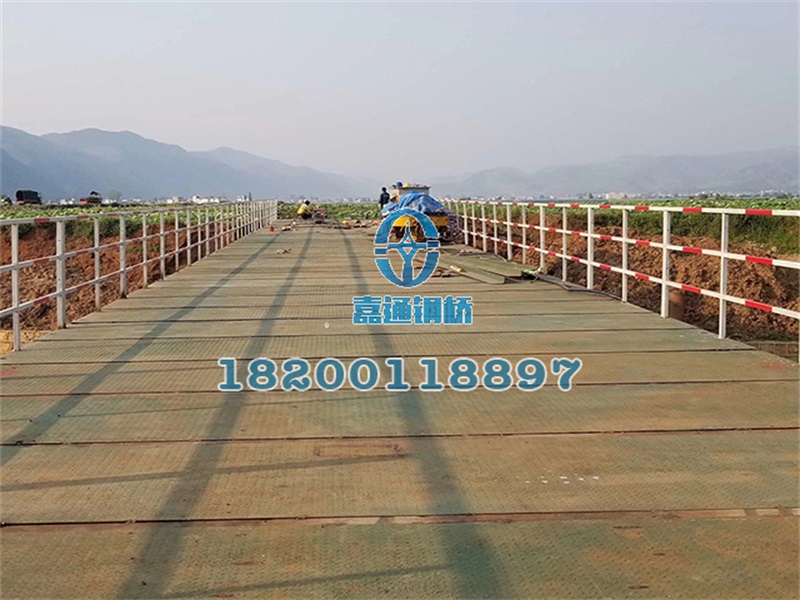 云南紅河州彌蒙鐵路竹園界51米長(zhǎng)、6米寬鋼橋 (3)